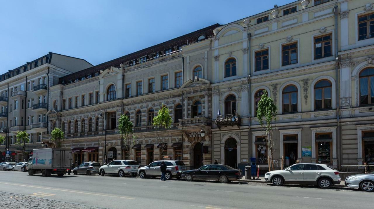 Hotel Avenue 106 Tbilisi Exterior photo